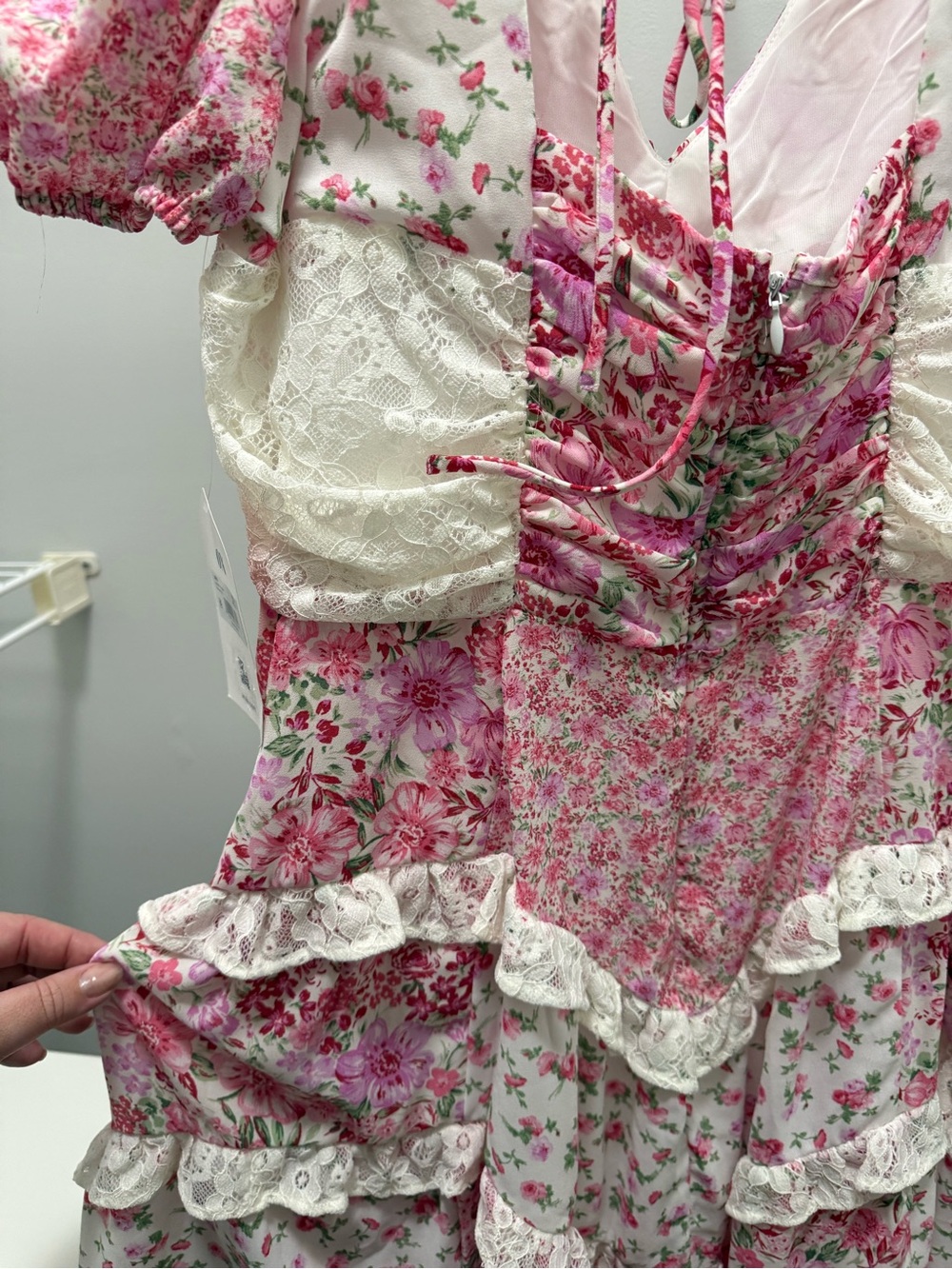 ARULA Pink & Cream Floral Lace-Trim Dress - Picture 4 of 4